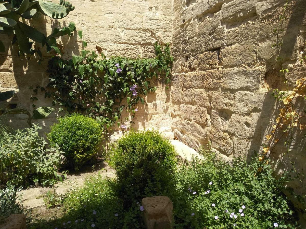 Il Giardino Di Benedetta Bed and Breakfast Λέτσε Εξωτερικό φωτογραφία