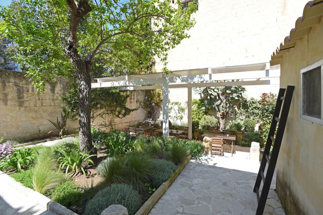 Il Giardino Di Benedetta Bed and Breakfast Λέτσε Εξωτερικό φωτογραφία