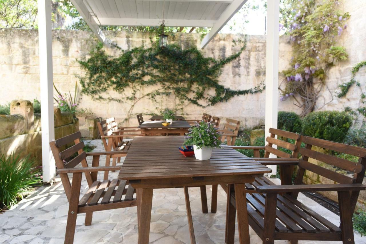 Il Giardino Di Benedetta Bed and Breakfast Λέτσε Εξωτερικό φωτογραφία